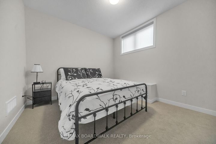 Photo 21 at 189 Beebalm Crescent, Nepean (Half Moon Bay), Ottawa
