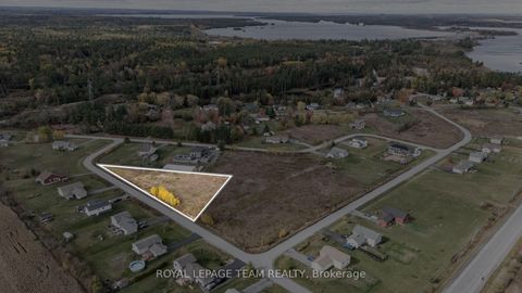 Photo 3 at 77 Learmonth Avenue, Fitzroy, Carp