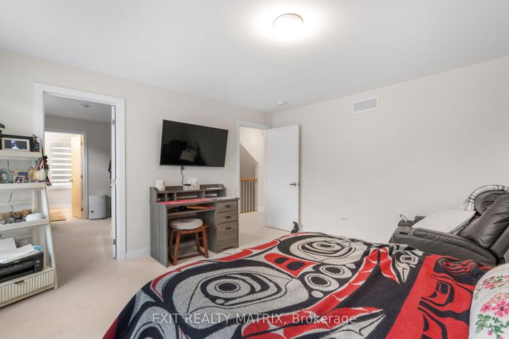 Photo 33 at 233 Conservancy Drive, Nepean (Heritage Park), Ottawa