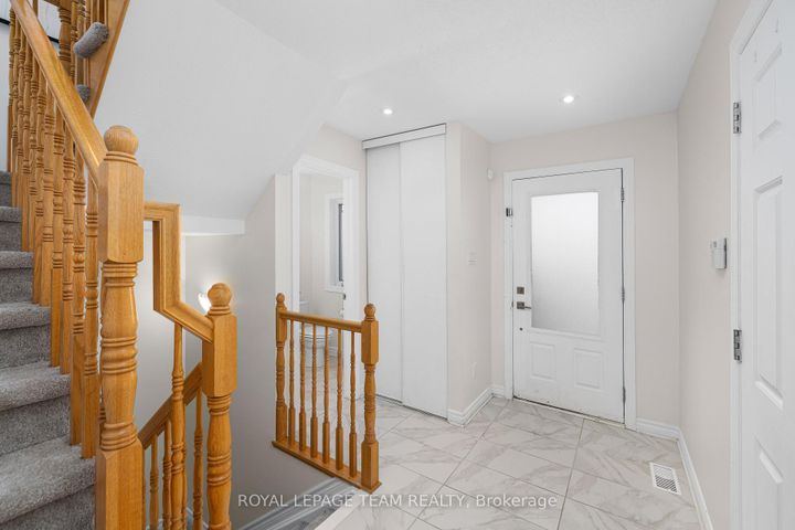 Photo 4 at 687 Paul Metivier Drive, Nepean (Hearts Desire), Ottawa