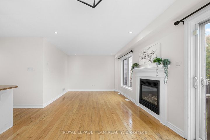 Photo 18 at 687 Paul Metivier Drive, Nepean (Hearts Desire), Ottawa