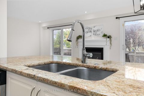 Photo 17 at 687 Paul Metivier Drive, Nepean (Hearts Desire), Ottawa