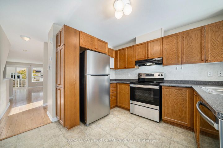 Photo 4 at 52 - 130 Berrigan Drive, Nepean (Longfields), Ottawa