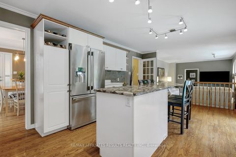 Photo 11 at 35 Crantham Crescent, Stittsville (Central), Stittsville