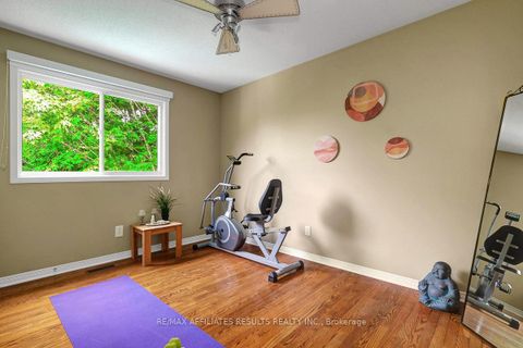 Photo 33 at 35 Crantham Crescent, Stittsville (Central), Stittsville