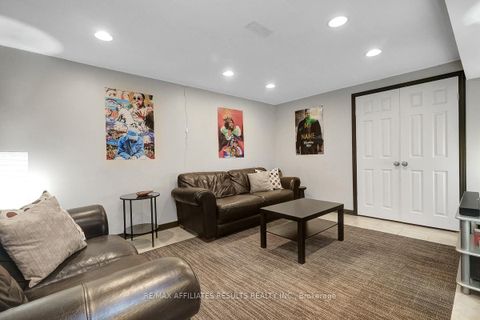 Photo 38 at 35 Crantham Crescent, Stittsville (Central), Stittsville