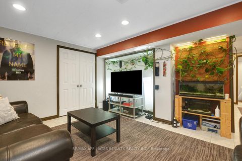 Photo 39 at 35 Crantham Crescent, Stittsville (Central), Stittsville