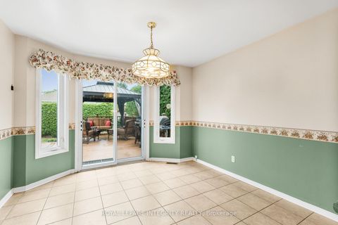 Photo 7 at 1659 Toulouse Crescent, Orleans/Sunridge, Orleans