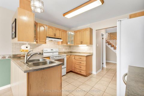 Photo 10 at 1659 Toulouse Crescent, Orleans/Sunridge, Orleans