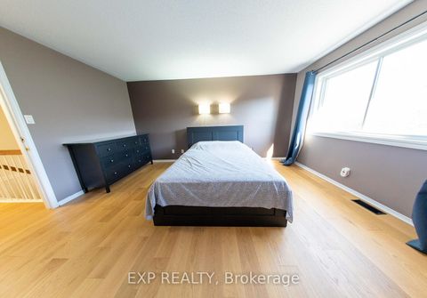 Photo 19 at 54 Sheppard's Glen Avenue, Emerald Meadows/Trailwest, Kanata