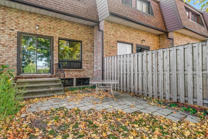 Photo 29 at 28 - 2 Bertona Street, Nepean (Manordale), Ottawa