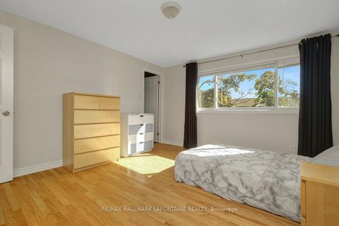 Photo 18 at 28 - 2 Bertona Street, Nepean (Manordale), Ottawa