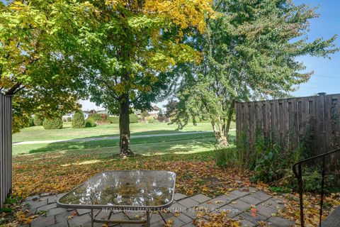 Photo 26 at 28 - 2 Bertona Street, Nepean (Manordale), Ottawa