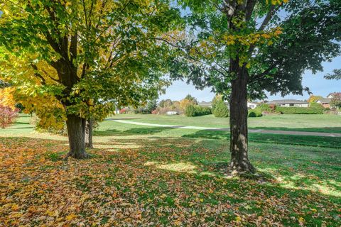 Photo 28 at 28 - 2 Bertona Street, Nepean (Manordale), Ottawa