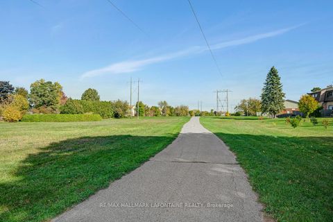 Photo 31 at 28 - 2 Bertona Street, Nepean (Manordale), Ottawa