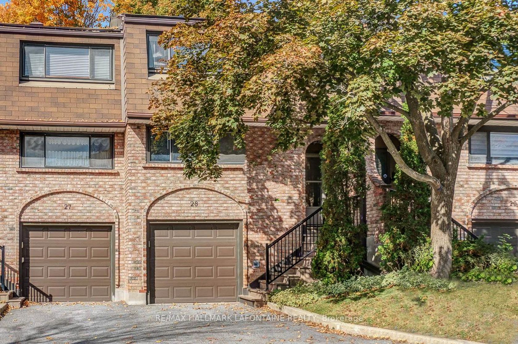 28 - 2 Bertona Street, Nepean (Manordale), Ottawa 