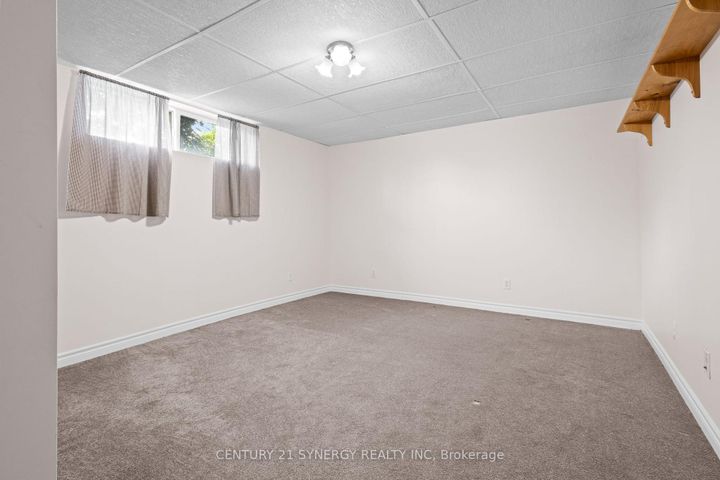 Photo 26 at 20 Parkside Crescent, Nepean (Meadowlands/Crestview), Ottawa