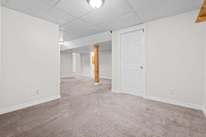 Photo 28 at 20 Parkside Crescent, Nepean (Meadowlands/Crestview), Ottawa