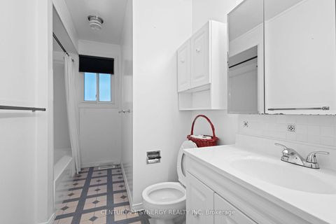 Photo 21 at 20 Parkside Crescent, Nepean (Meadowlands/Crestview), Ottawa