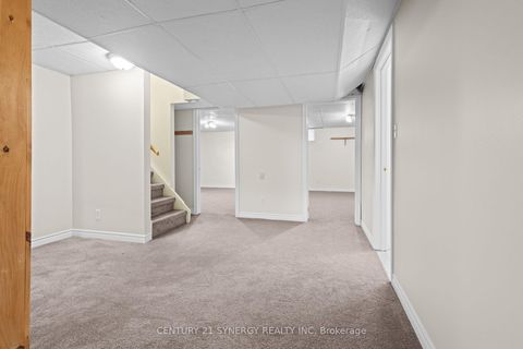 Photo 27 at 20 Parkside Crescent, Nepean (Meadowlands/Crestview), Ottawa