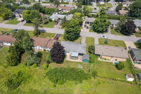 Photo 34 at 20 Parkside Crescent, Nepean (Meadowlands/Crestview), Ottawa