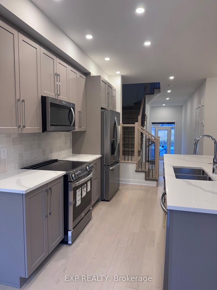 Photo 9 at 130 Sencha Terrace, Nepean (Heritage Park), Ottawa