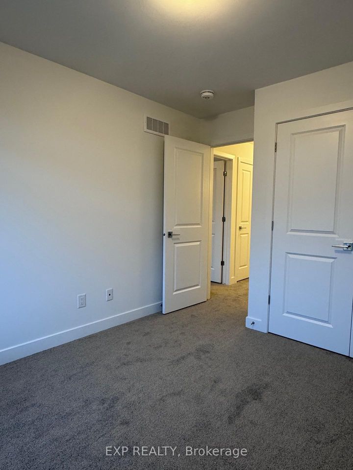 Photo 22 at 130 Sencha Terrace, Nepean (Heritage Park), Ottawa