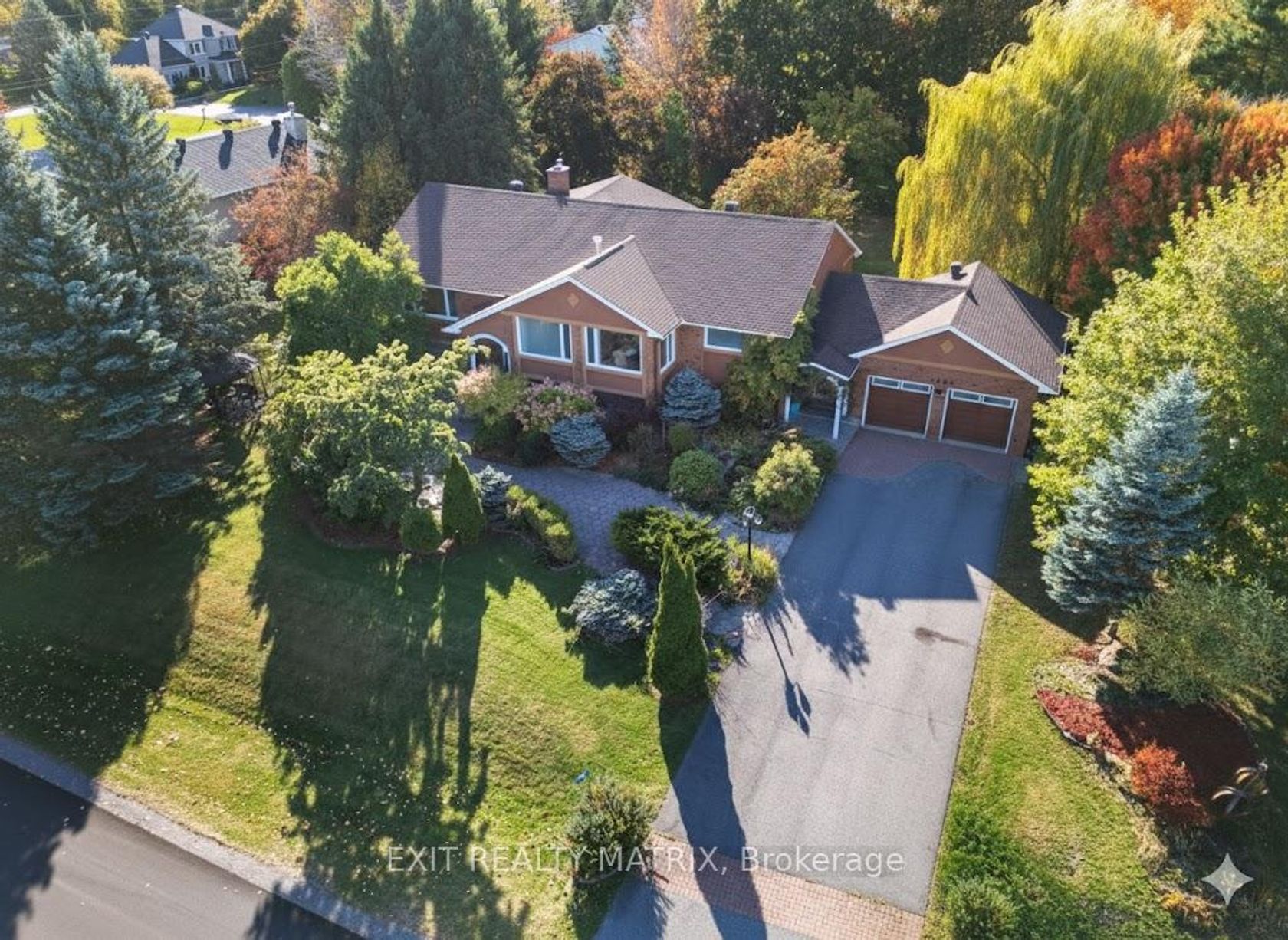 1100 Moffatt Drive, Cumberland Ridge, Orleans 2