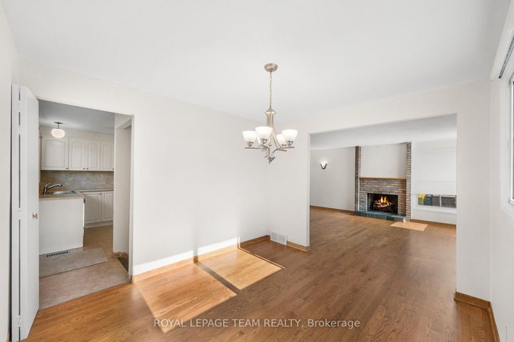 Photo 7 at 47 KIDGROVE Gardens, Nepean (Tanglewood), Ottawa