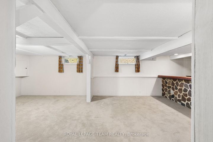 Photo 23 at 47 KIDGROVE Gardens, Nepean (Tanglewood), Ottawa