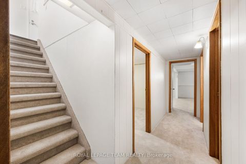 Photo 19 at 47 KIDGROVE Gardens, Nepean (Tanglewood), Ottawa