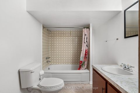 Photo 22 at 47 KIDGROVE Gardens, Nepean (Tanglewood), Ottawa