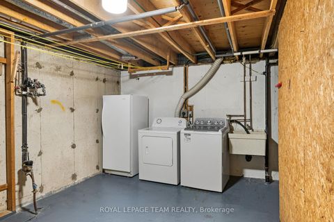 Photo 28 at 47 KIDGROVE Gardens, Nepean (Tanglewood), Ottawa