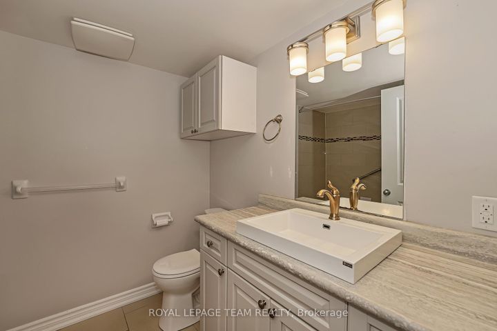 Photo 15 at 206 - 14 Norice Street, Nepean (Meadowlands/Crestview), Ottawa