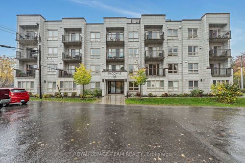 Photo 1 at 206 - 14 Norice Street, Nepean (Meadowlands/Crestview), Ottawa
