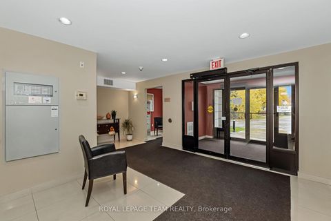 Photo 2 at 206 - 14 Norice Street, Nepean (Meadowlands/Crestview), Ottawa