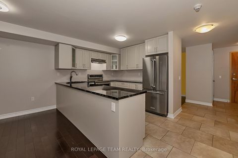 Photo 6 at 206 - 14 Norice Street, Nepean (Meadowlands/Crestview), Ottawa