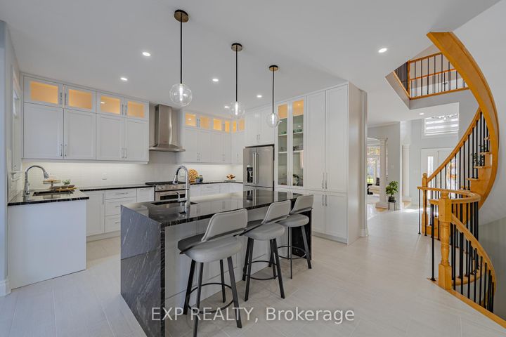 Photo 15 at 15 WELLSMERE Court, Nepean (Rideau Heights/Rideau River), Ottawa