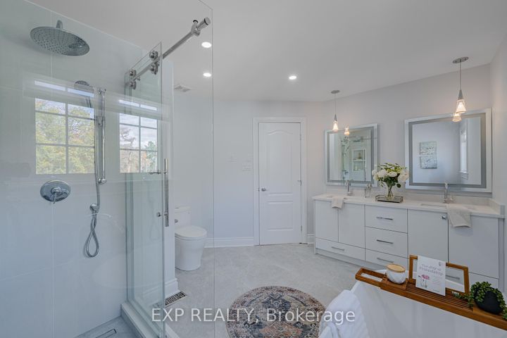 Photo 35 at 15 WELLSMERE Court, Nepean (Rideau Heights/Rideau River), Ottawa