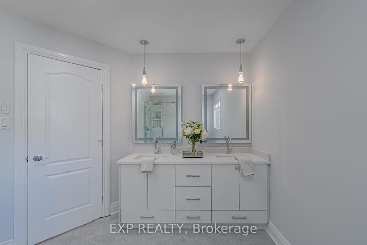 Photo 36 at 15 WELLSMERE Court, Nepean (Rideau Heights/Rideau River), Ottawa