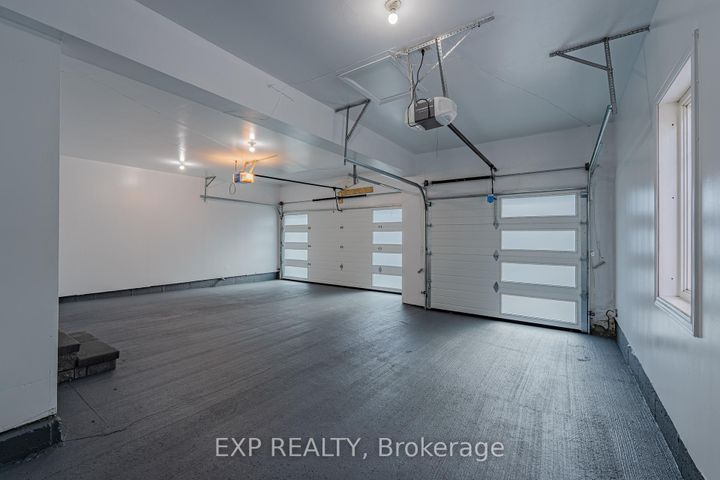 Photo 46 at 15 WELLSMERE Court, Nepean (Rideau Heights/Rideau River), Ottawa