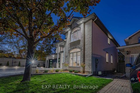 Photo 5 at 15 WELLSMERE Court, Nepean (Rideau Heights/Rideau River), Ottawa