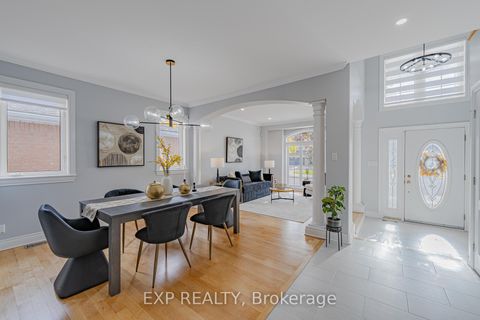 Photo 6 at 15 WELLSMERE Court, Nepean (Rideau Heights/Rideau River), Ottawa