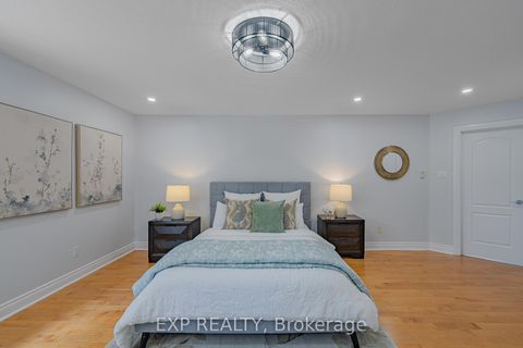 Photo 31 at 15 WELLSMERE Court, Nepean (Rideau Heights/Rideau River), Ottawa