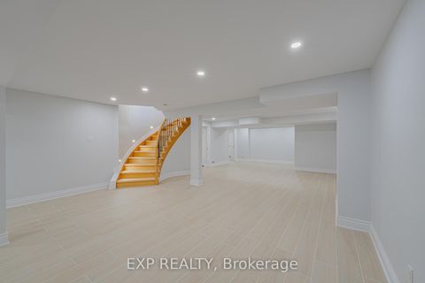 Photo 43 at 15 WELLSMERE Court, Nepean (Rideau Heights/Rideau River), Ottawa