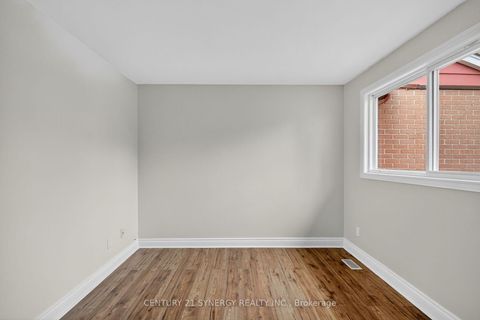 Photo 18 at 928 Meadowlands Drive, Nepean (Carleton Heights), Ottawa