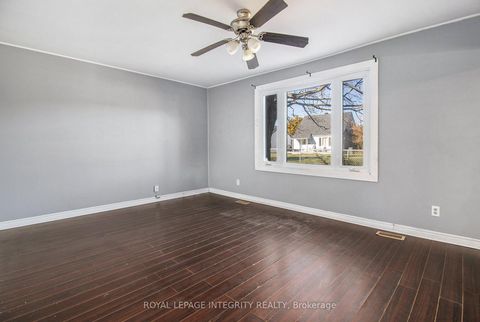 Photo 7 at 30 Churchill Crescent, SMITHS FALLS, Smiths Falls