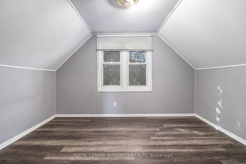 Photo 12 at 30 Churchill Crescent, SMITHS FALLS, Smiths Falls