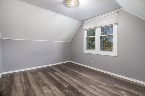 Photo 14 at 30 Churchill Crescent, SMITHS FALLS, Smiths Falls