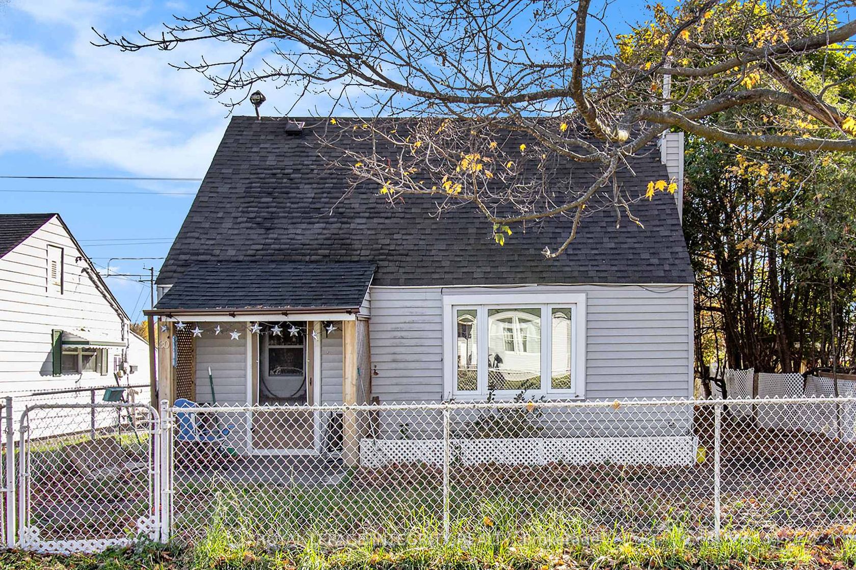 30 Churchill Crescent, SMITHS FALLS, Smiths Falls 2